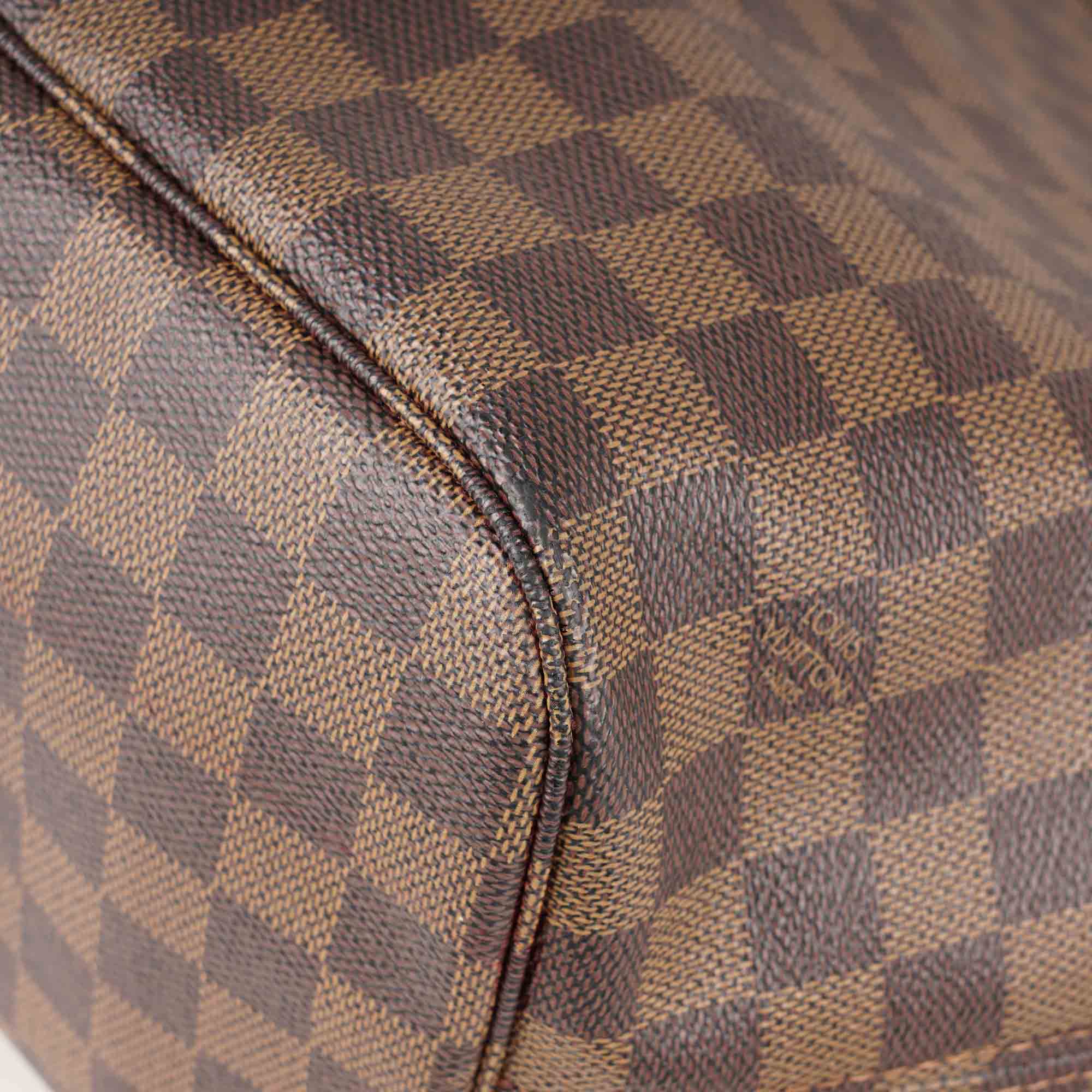 Neverfull MM Shoulder Bag image