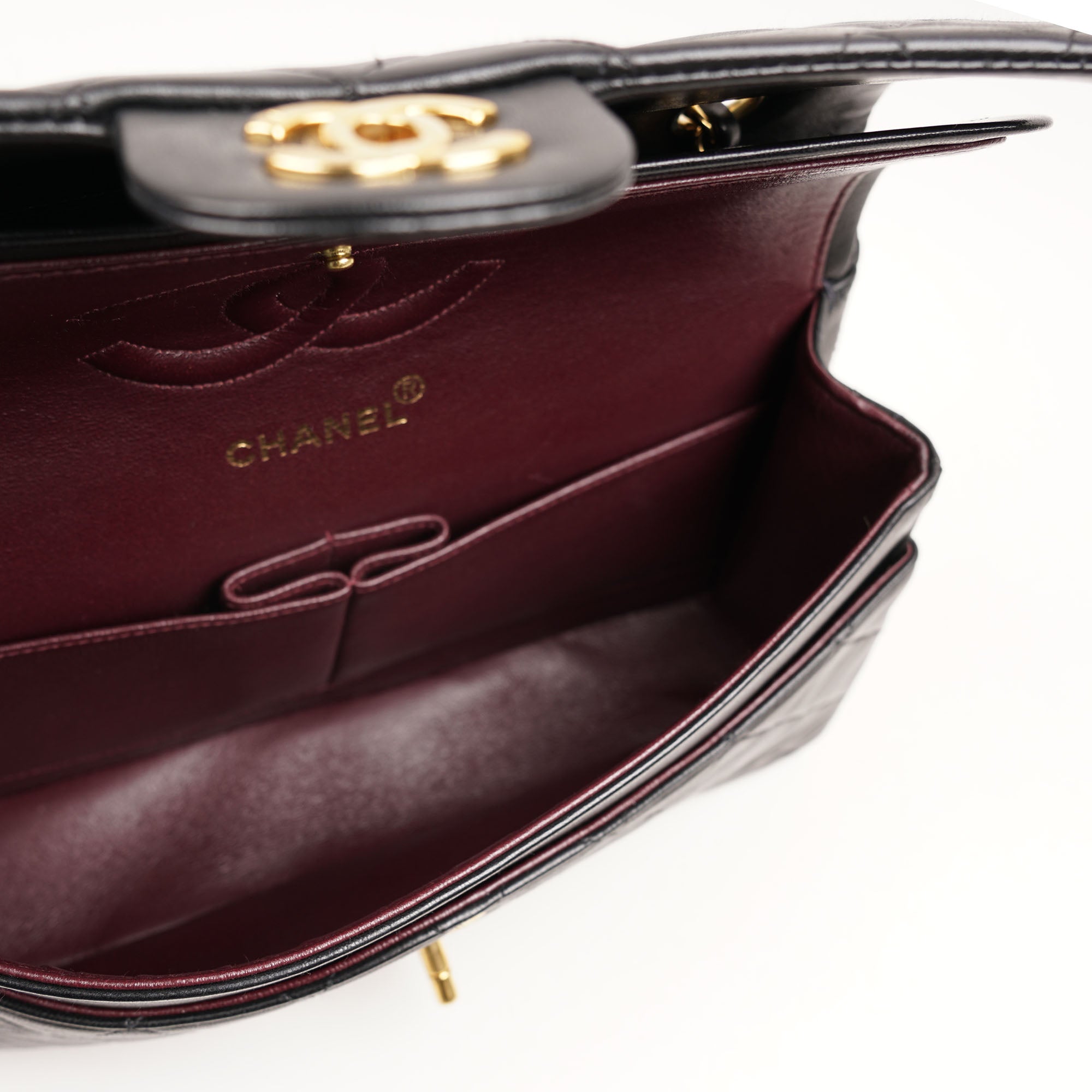 Classic Medium Double Flap Bag Black image