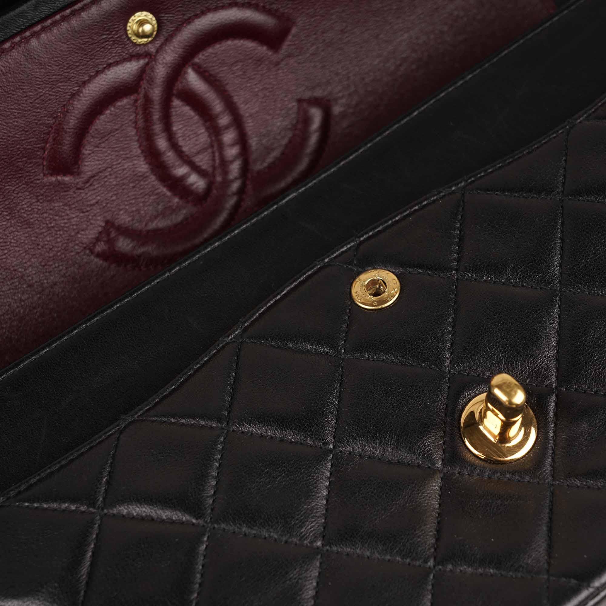 Classic Medium Double Flap Bag Black image