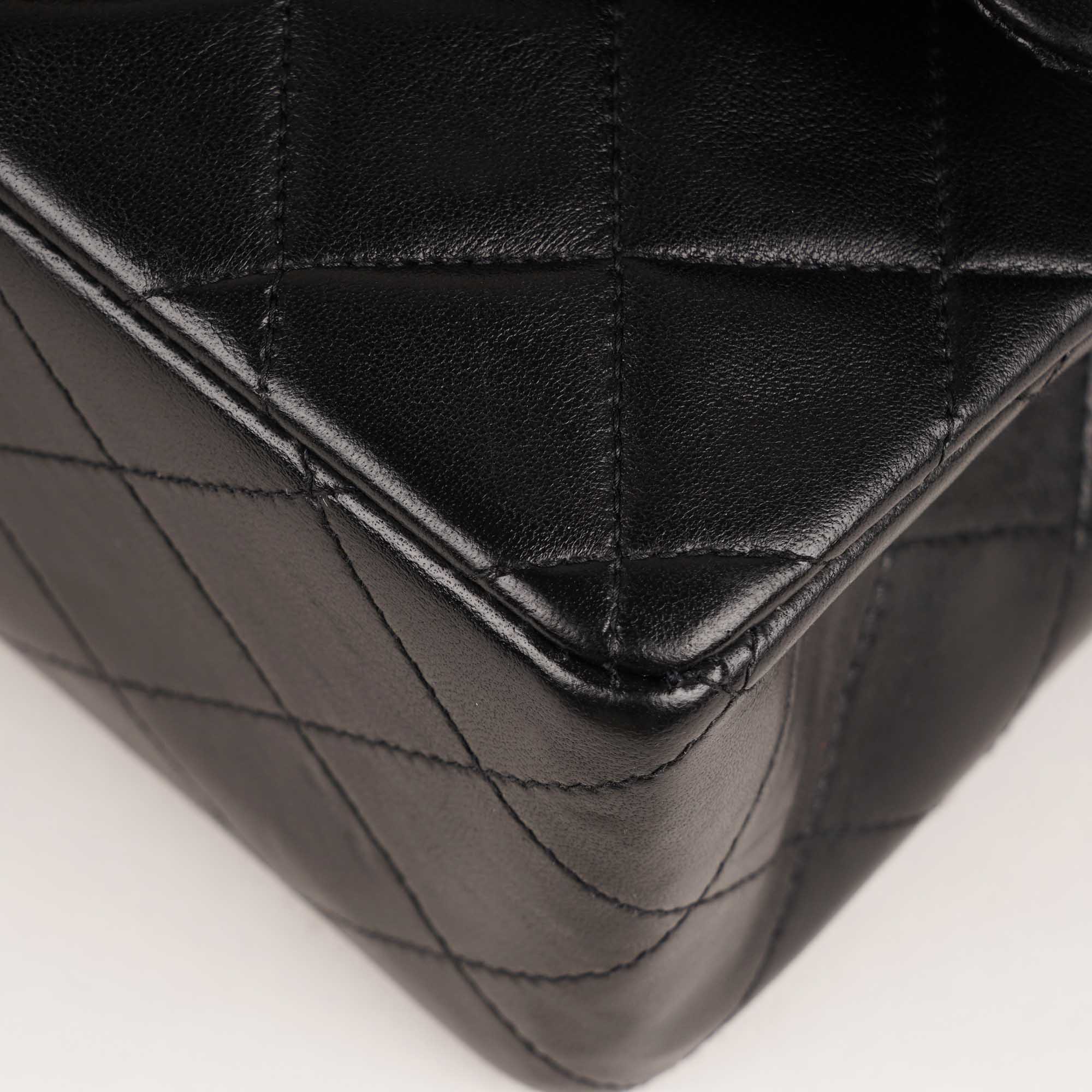 Classic Medium Double Flap Bag Black image