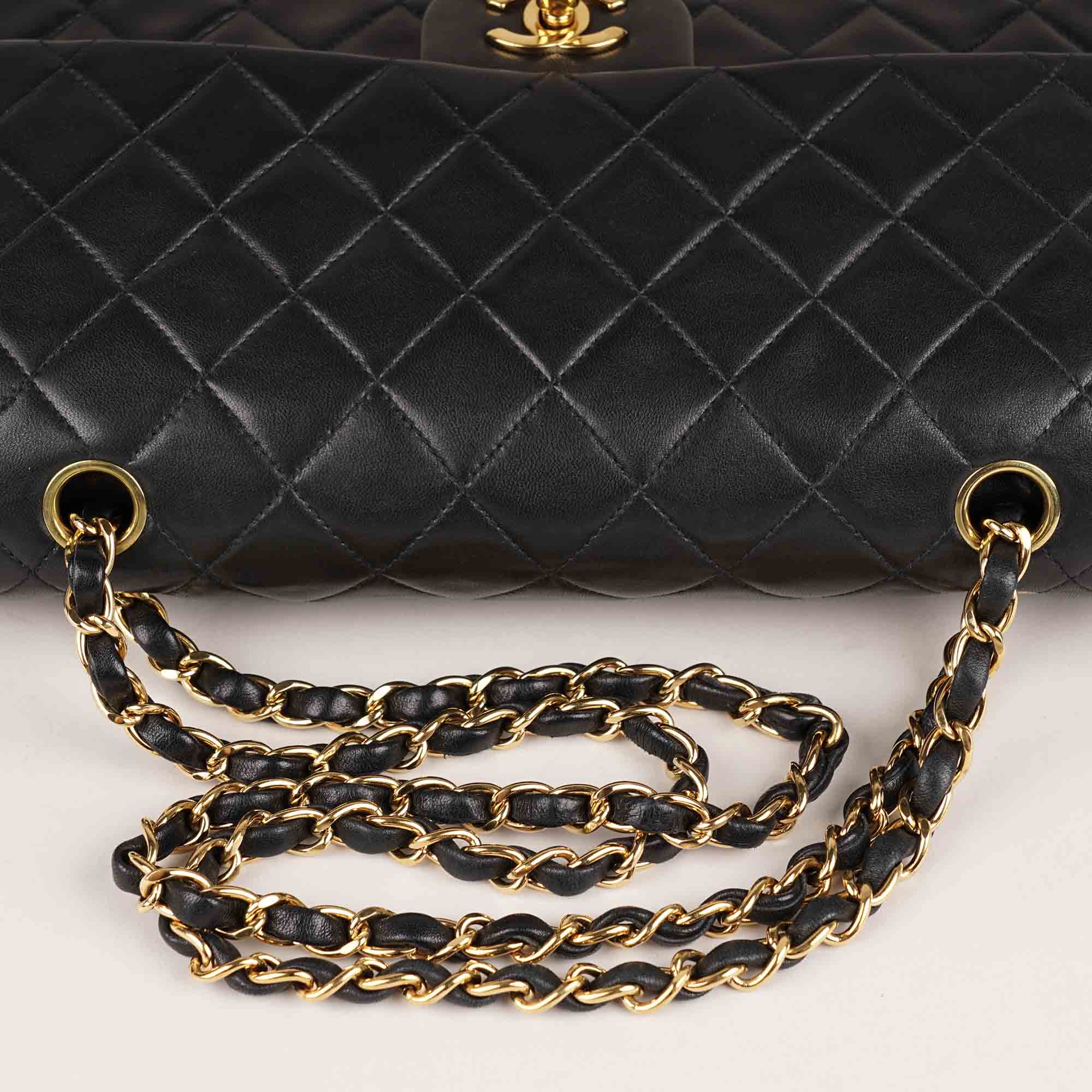 Classic Medium Double Flap Bag Black image