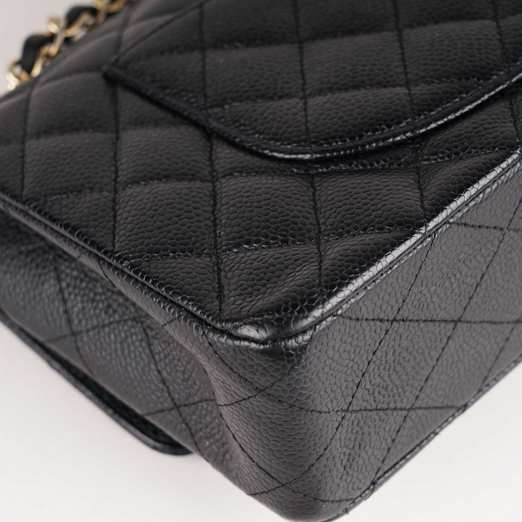Classic Medium Double Flap Bag image