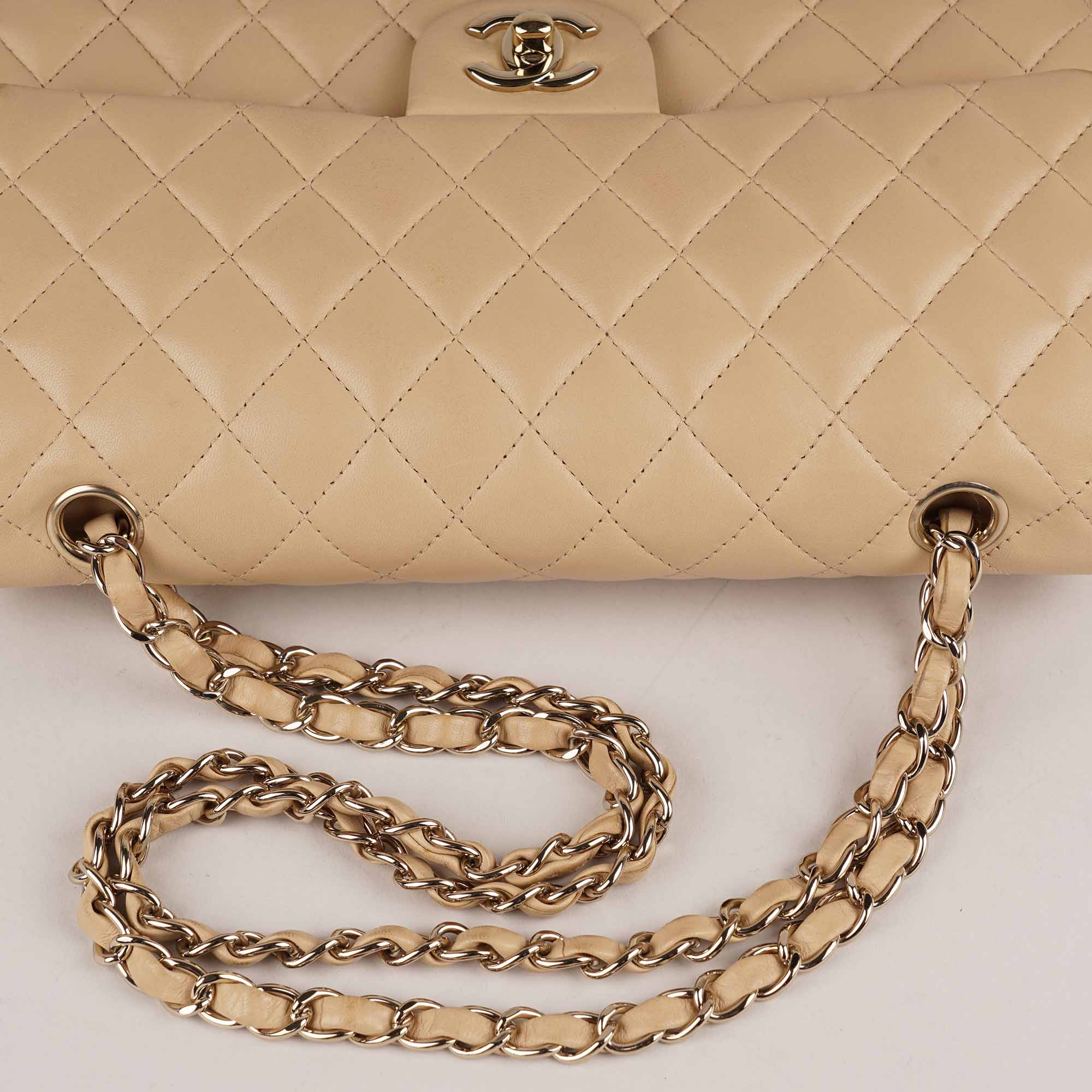 Classic Medium Double Flap Bag Beige image