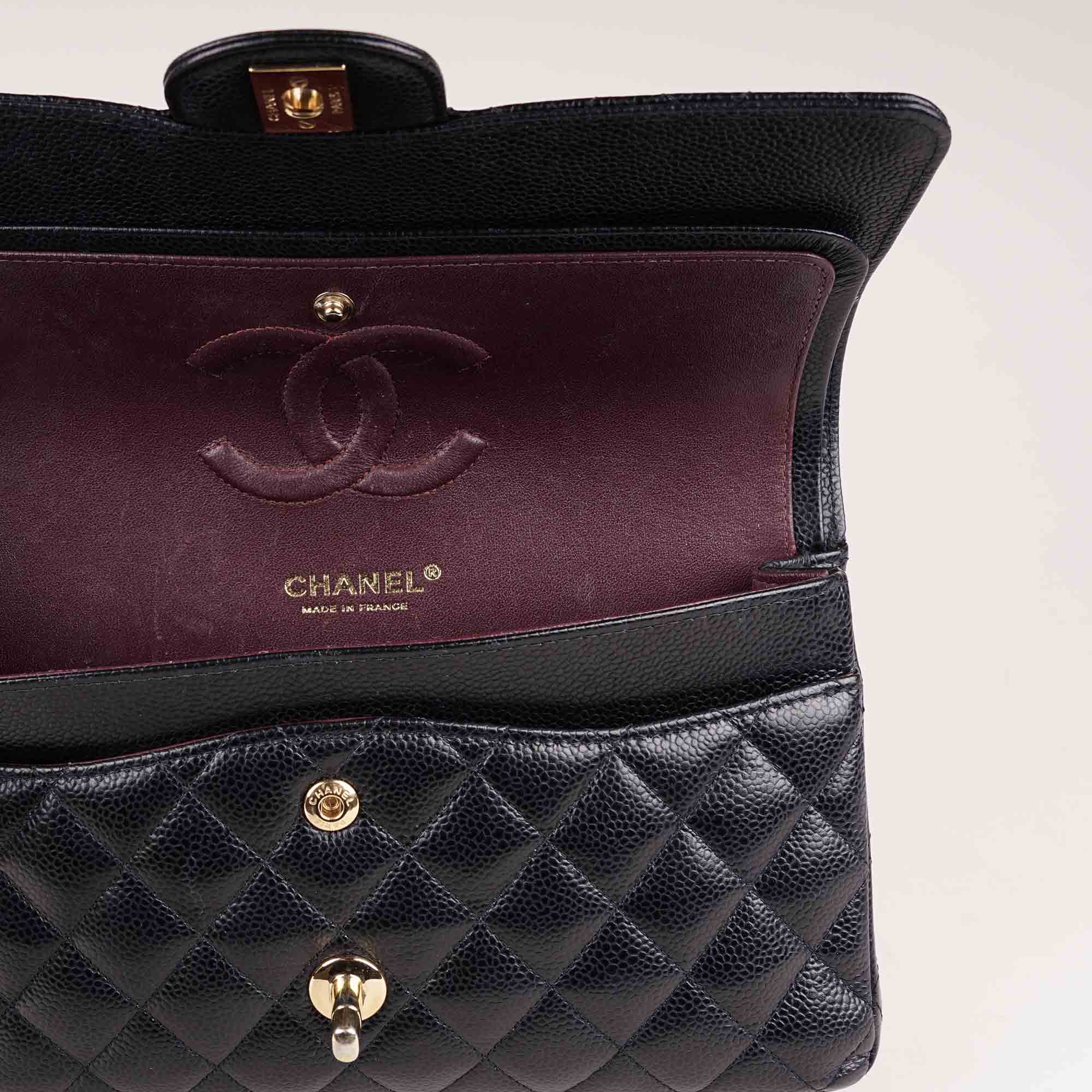 Classic Medium Double Flap Bag image