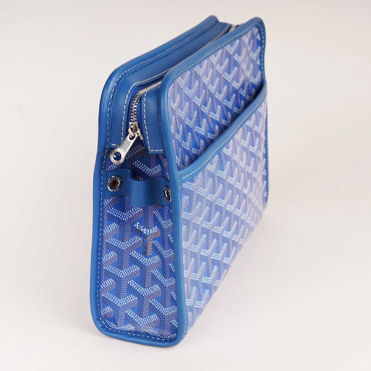 Jouvence MM Toiletry Bag Sky Blue Goyardine Canvas image