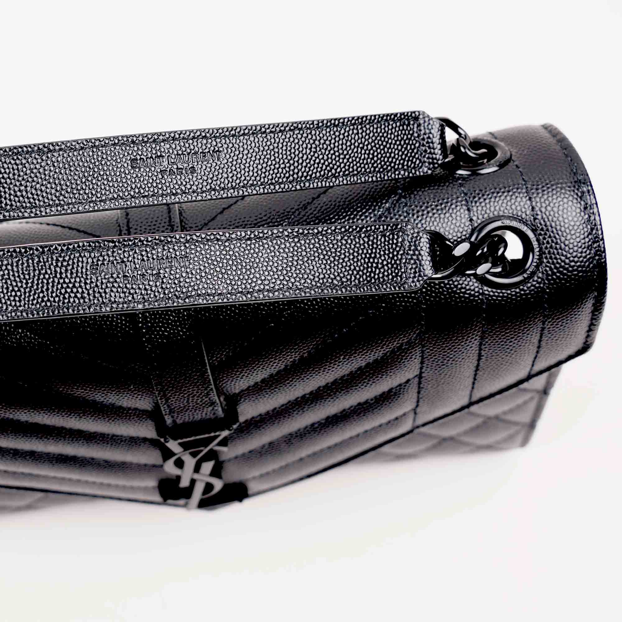 Medium Envelope Shoulder Bag image