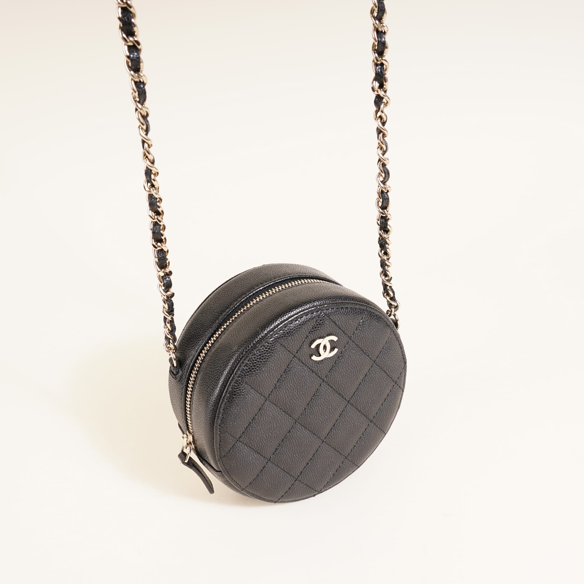 CC Round Chain Bag image