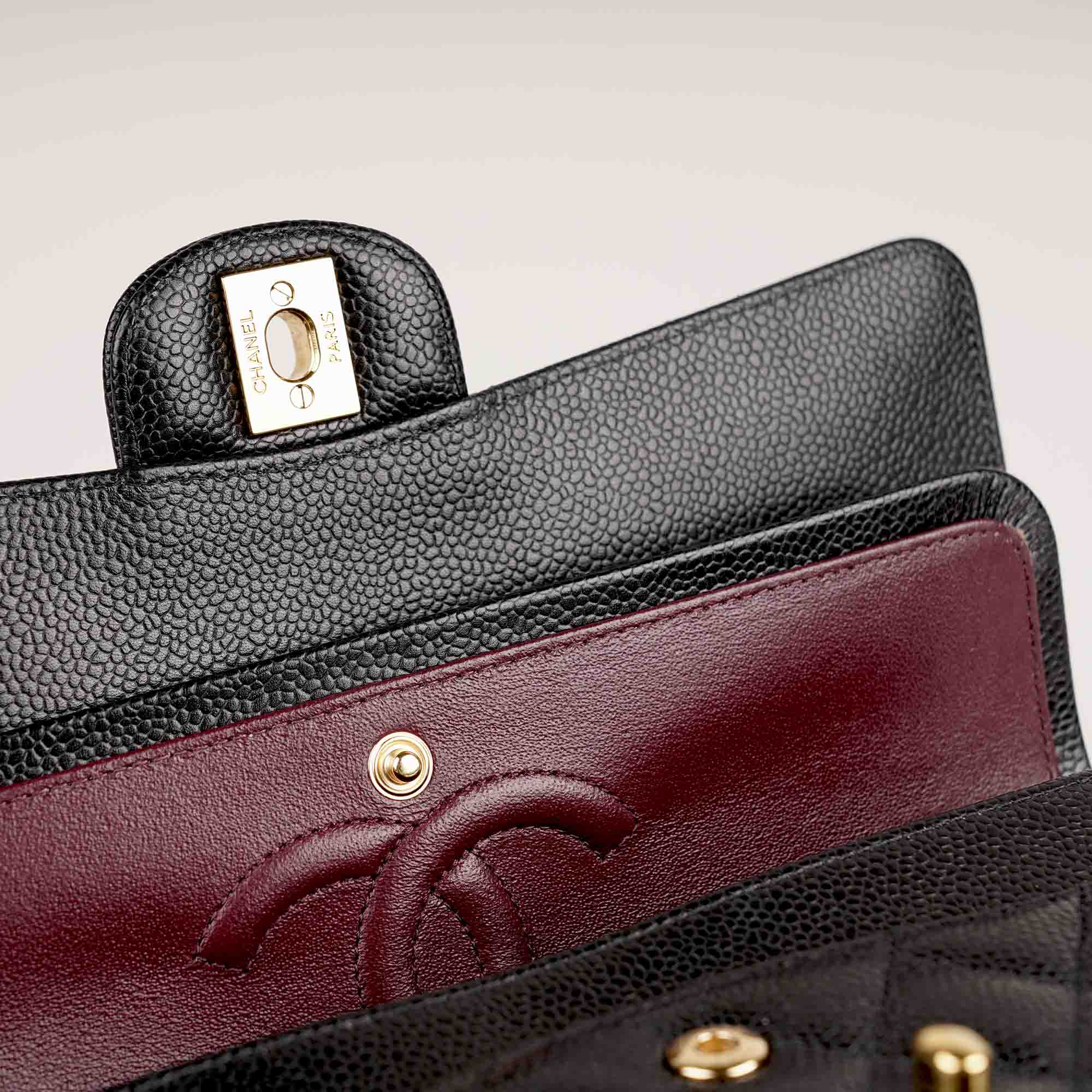 Classic Medium Double Flap Bag 2024 image