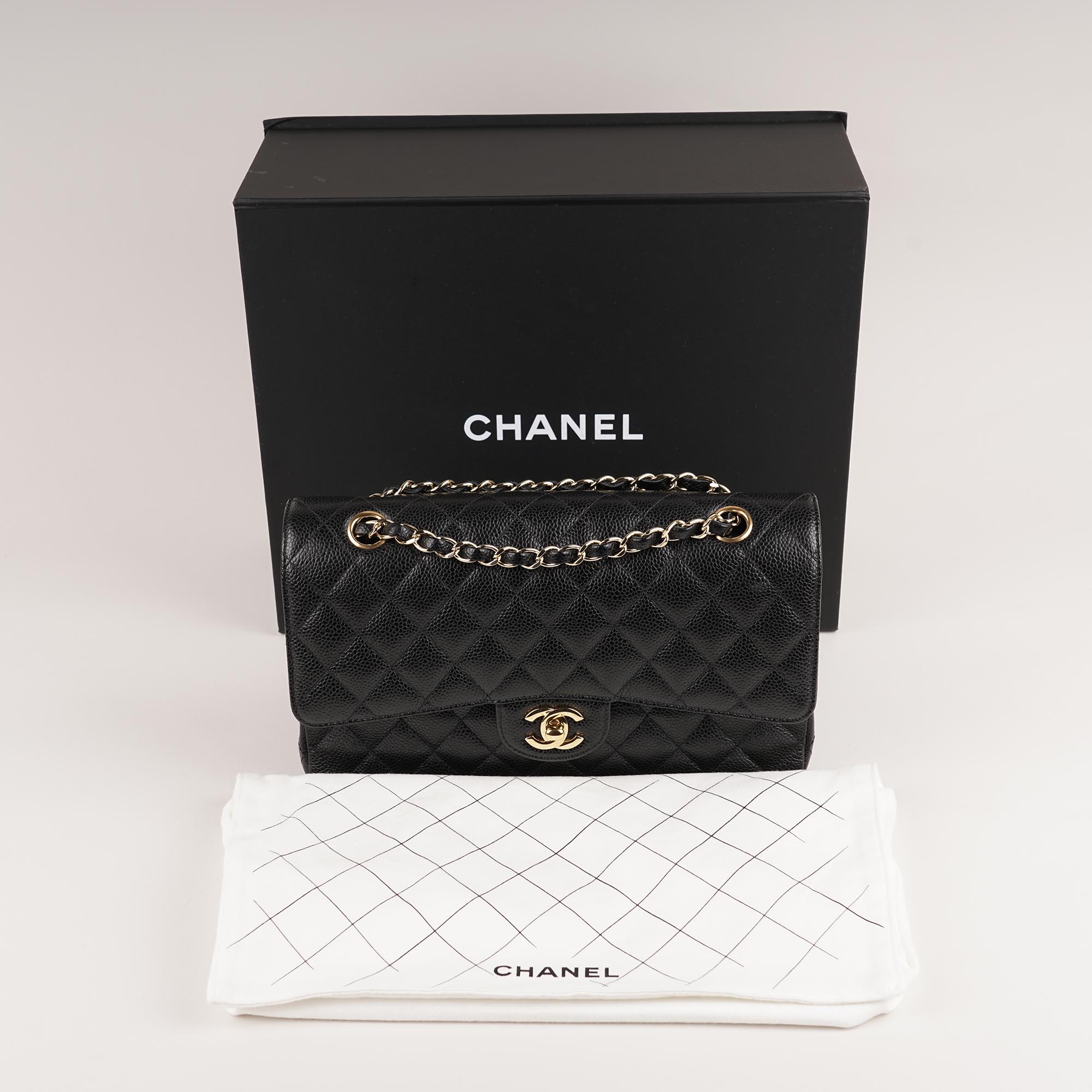 Classic Medium Double Flap Bag 2024 image