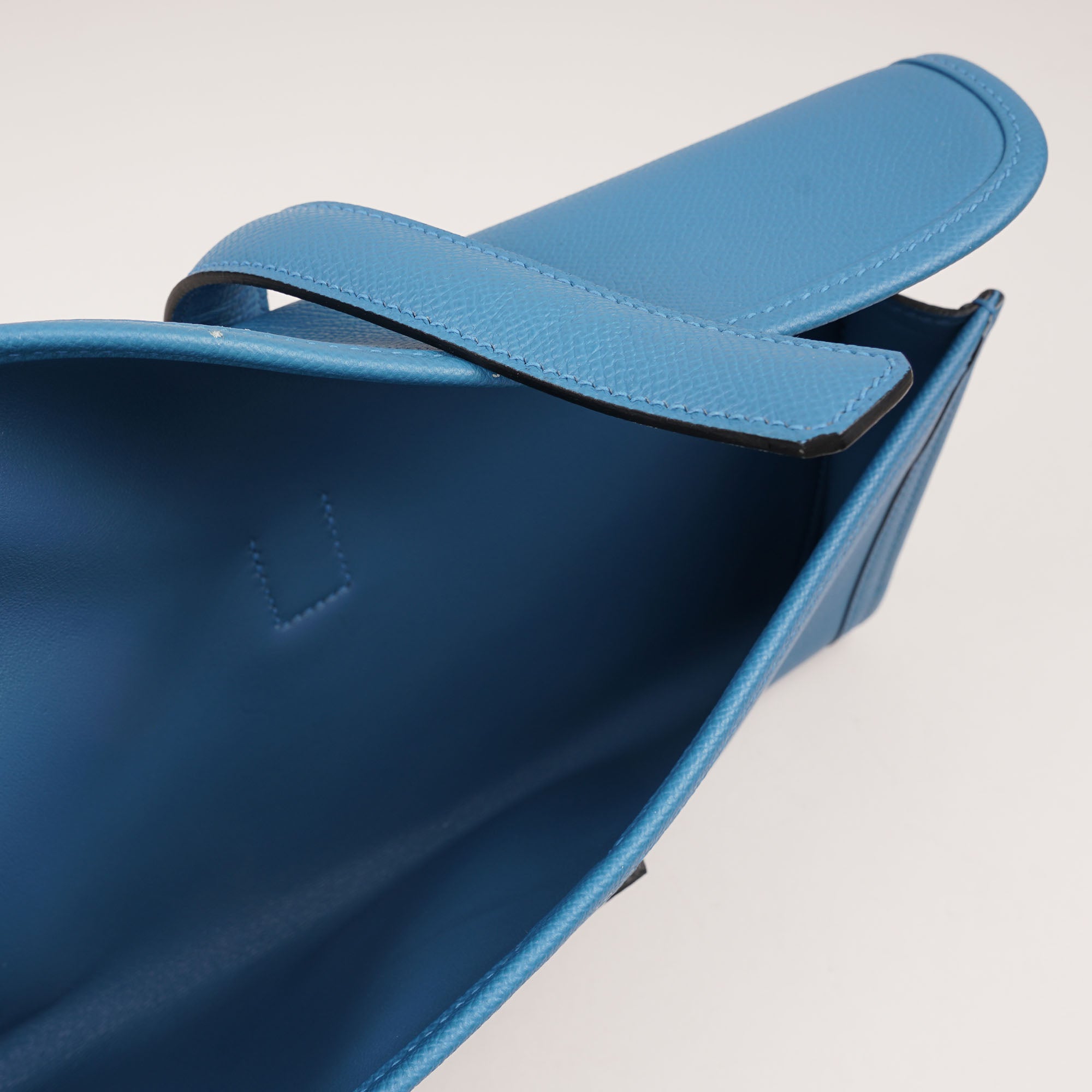 Jige Clutch Bag image