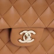 Classic Medium Double Flap 2023 thumbnail image