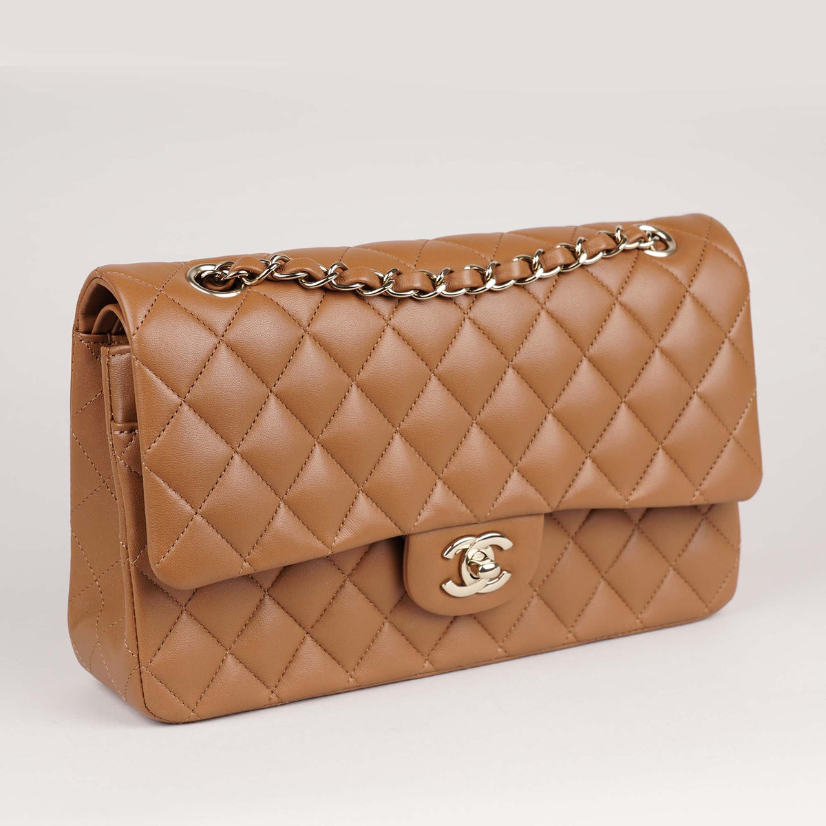Classic Medium Double Flap 2023 image