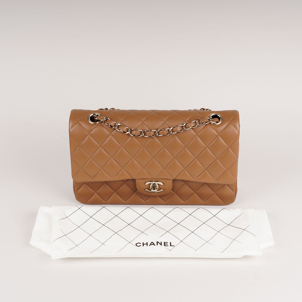 Classic Medium Double Flap 2023 image