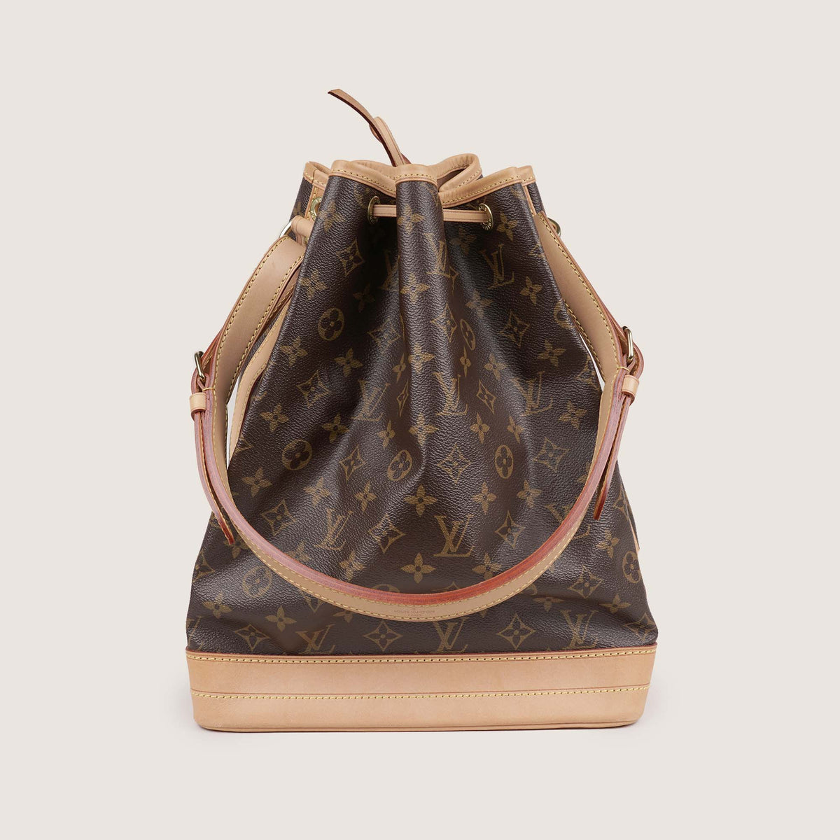 Large Noé Bucket Bag image