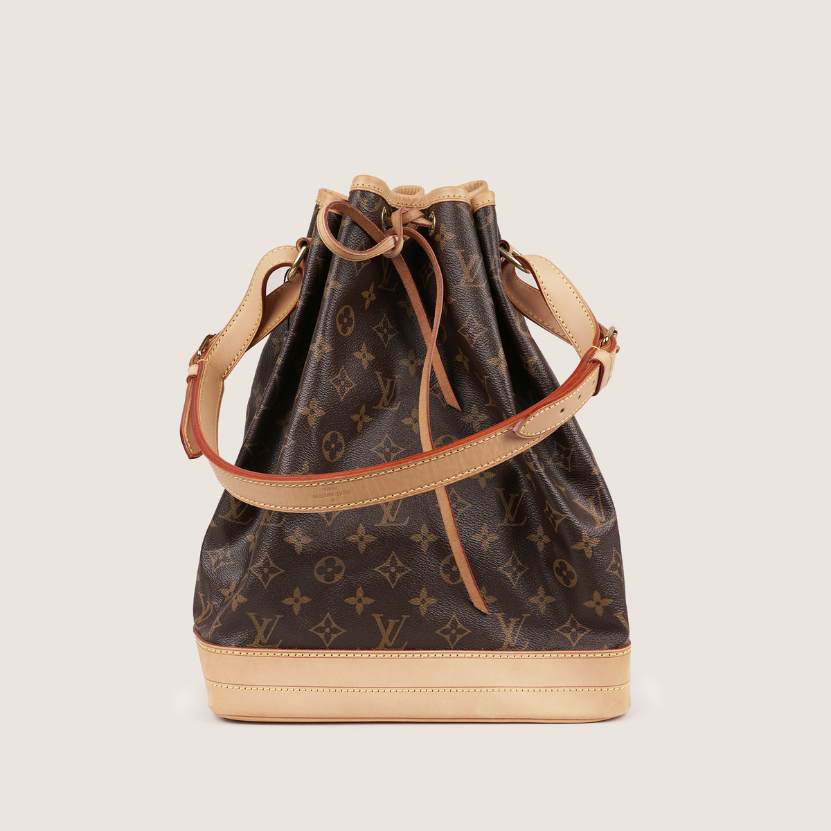 Large Noé Bucket Bag image