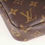 Pochette Accessoires Monogram Canvas thumbnail image