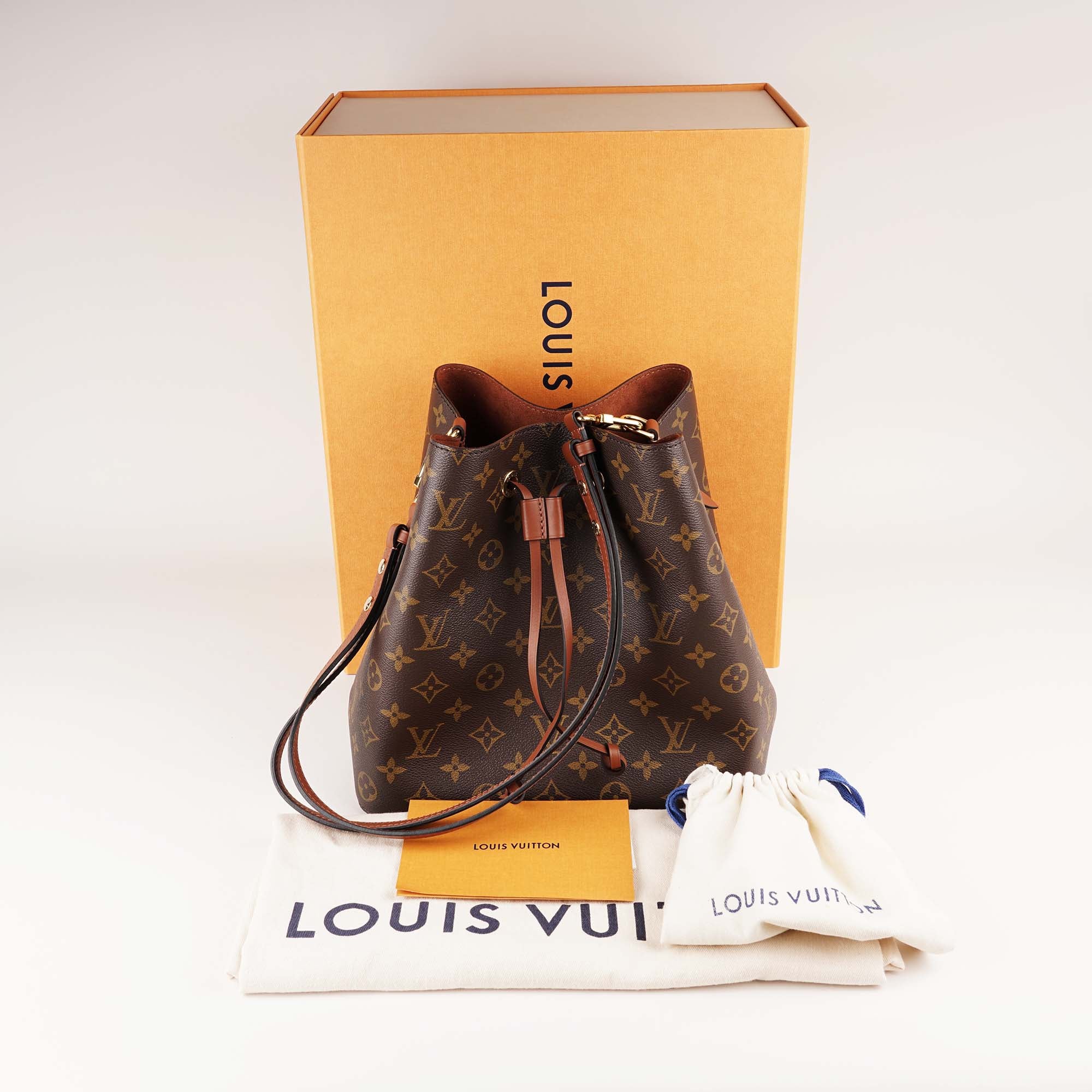 NéoNoé Bucket Bag image