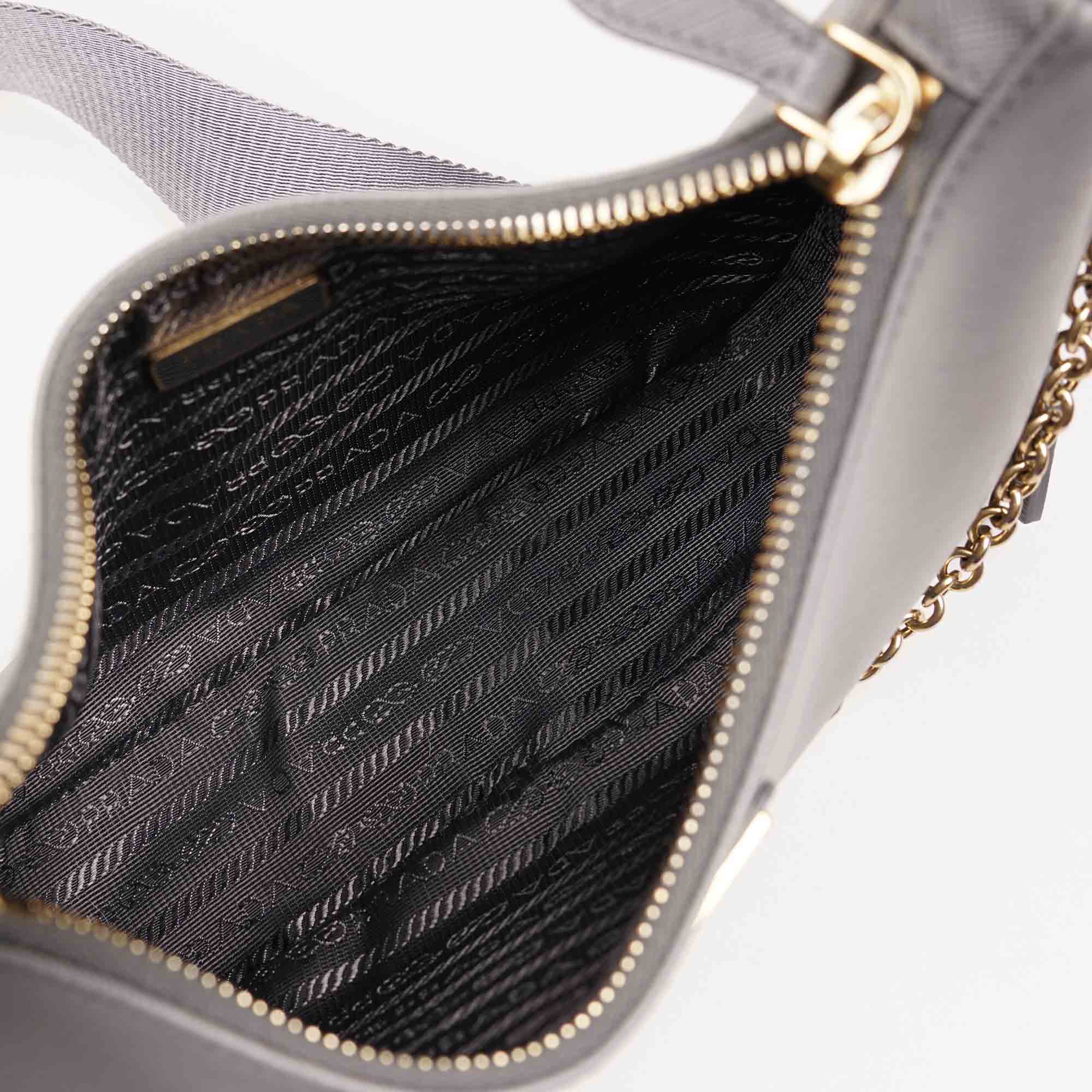 Re-Edition 2005 Bag image