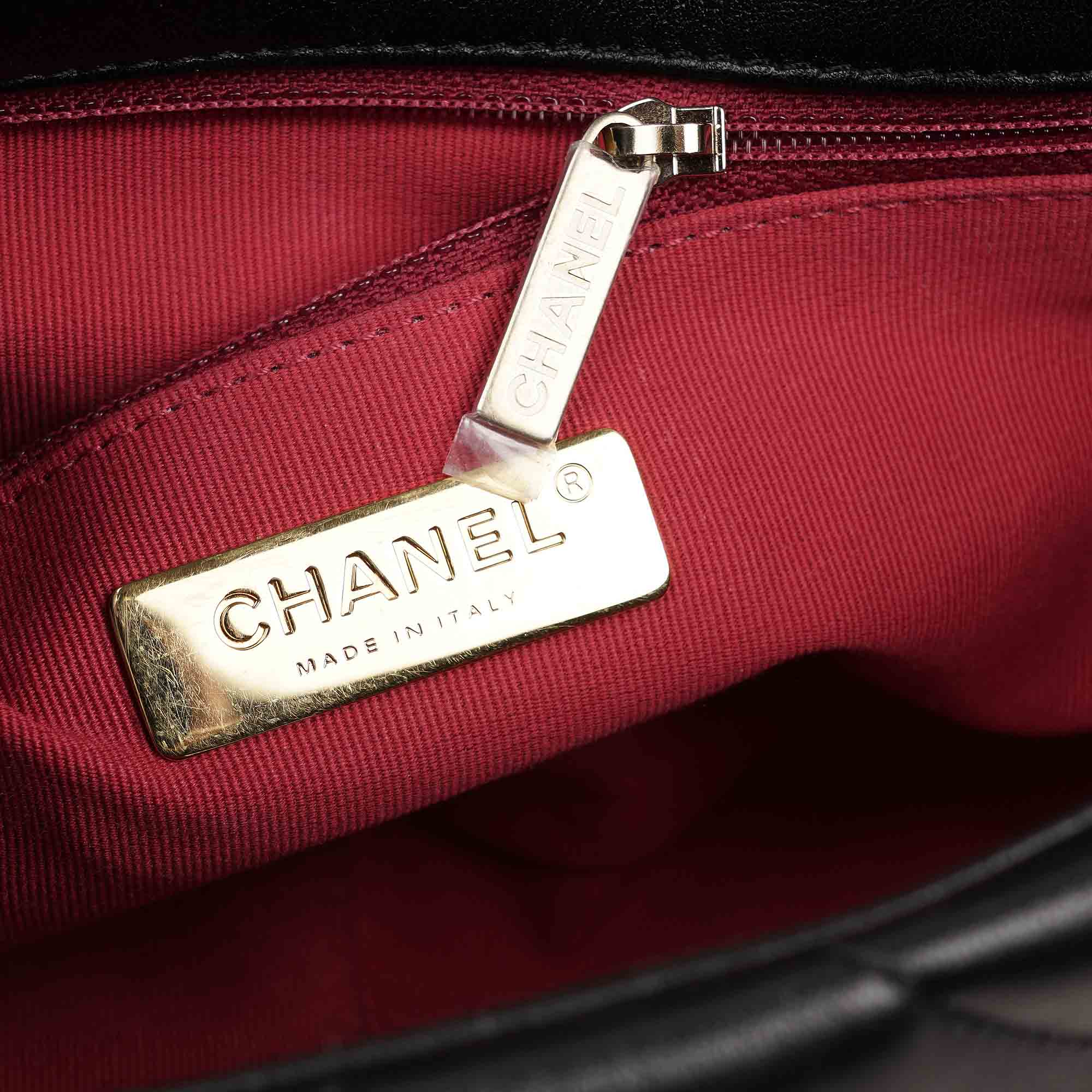 19 Small Flap Bag image