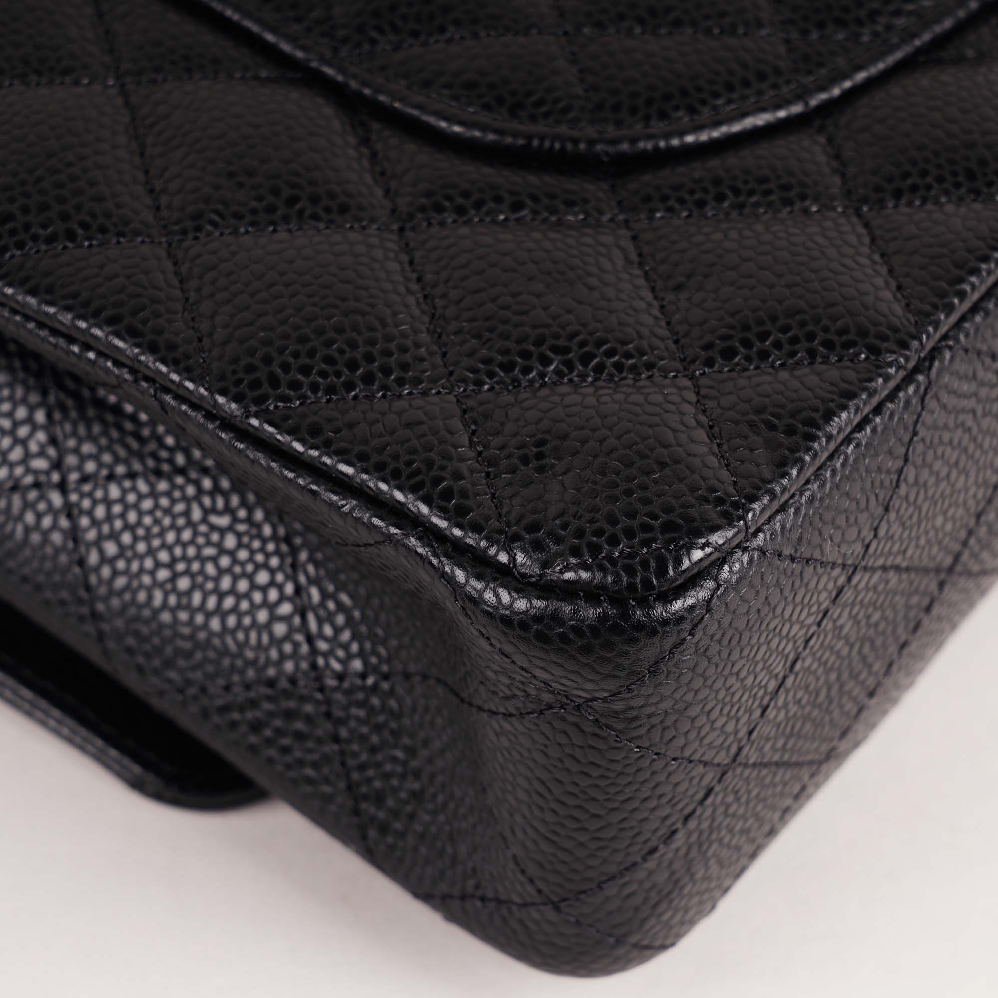 Classic Medium Double Flap Bag image