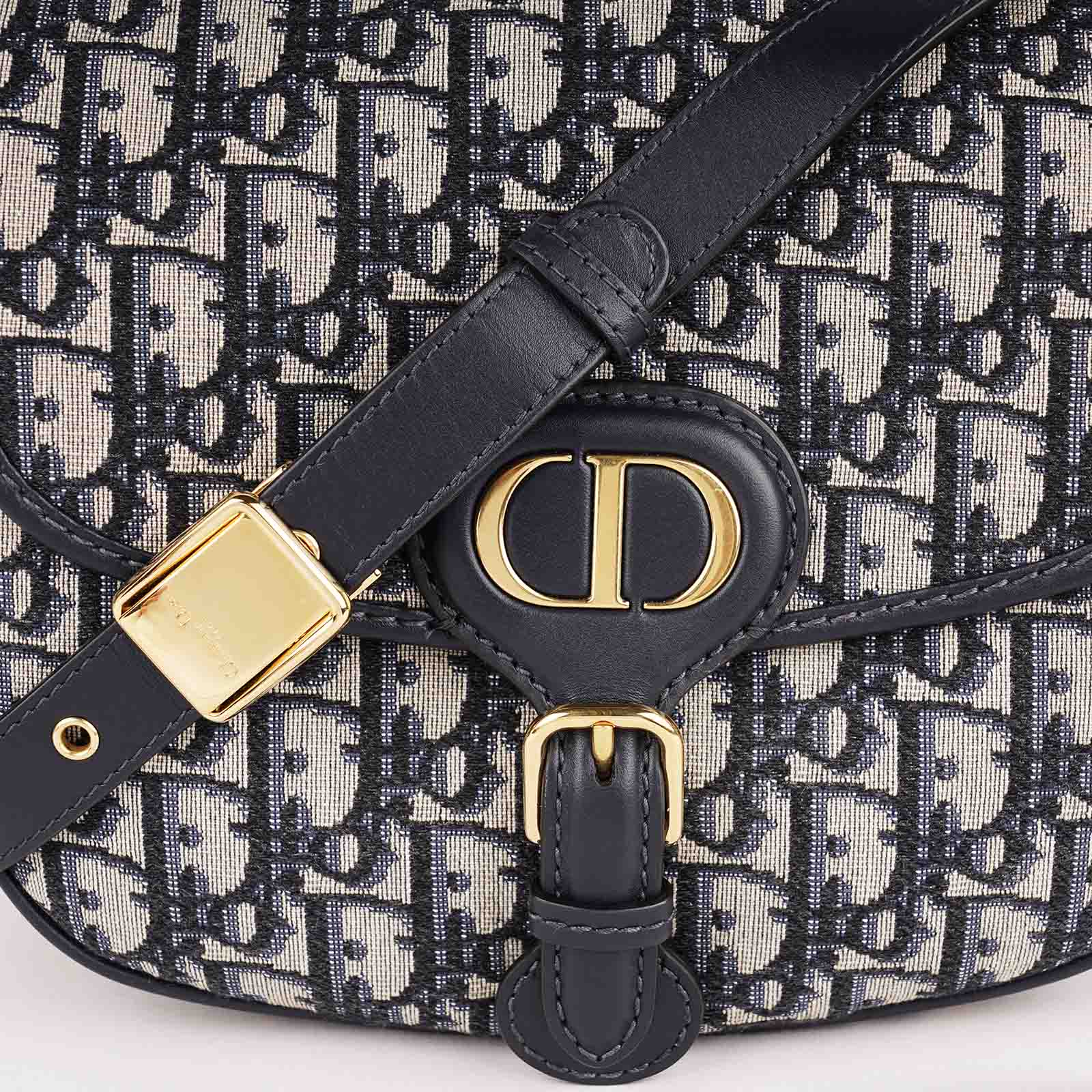 Bobby Crossbody Bag image