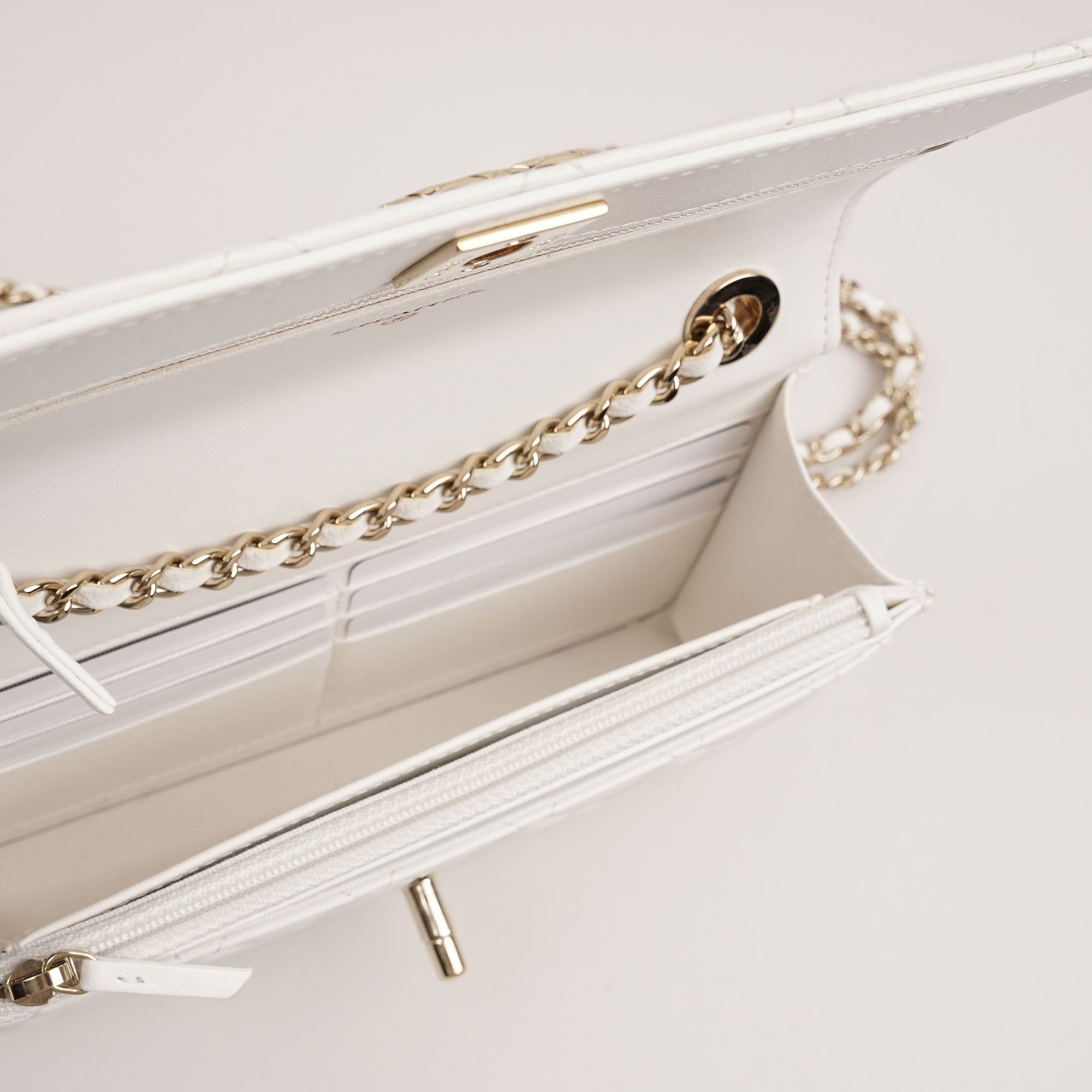 Trendy Wallet on Chain image