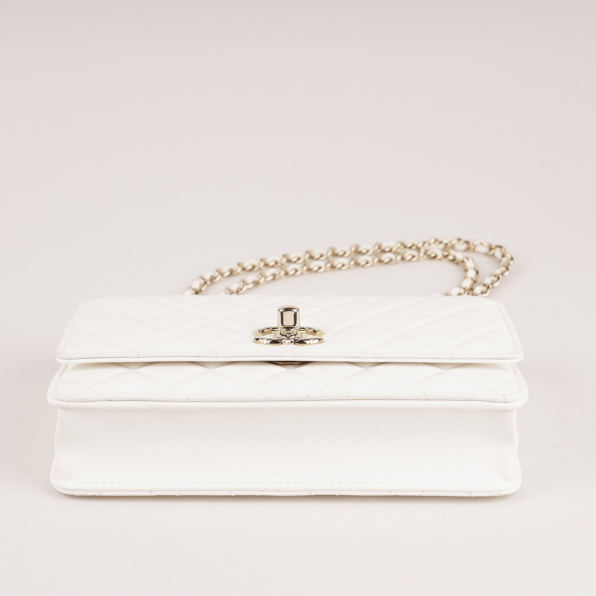 Trendy Wallet on Chain image