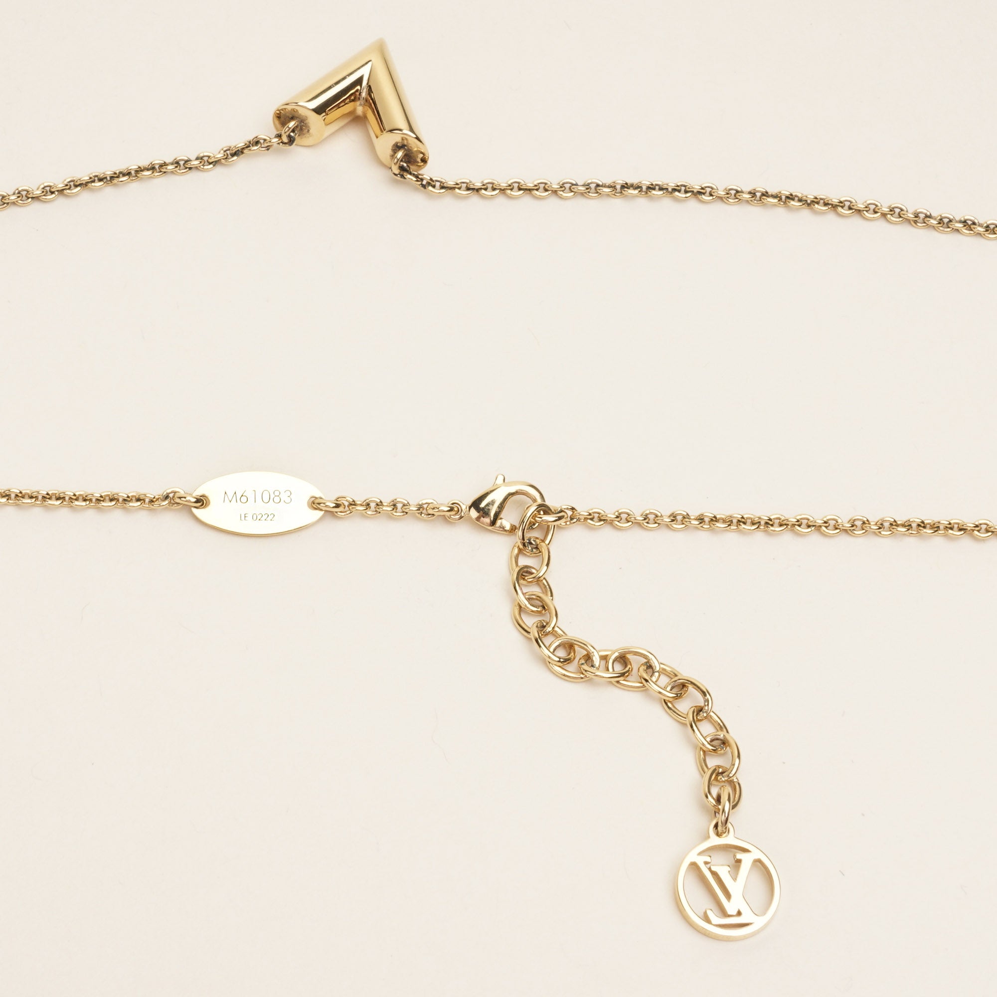 V Necklace image