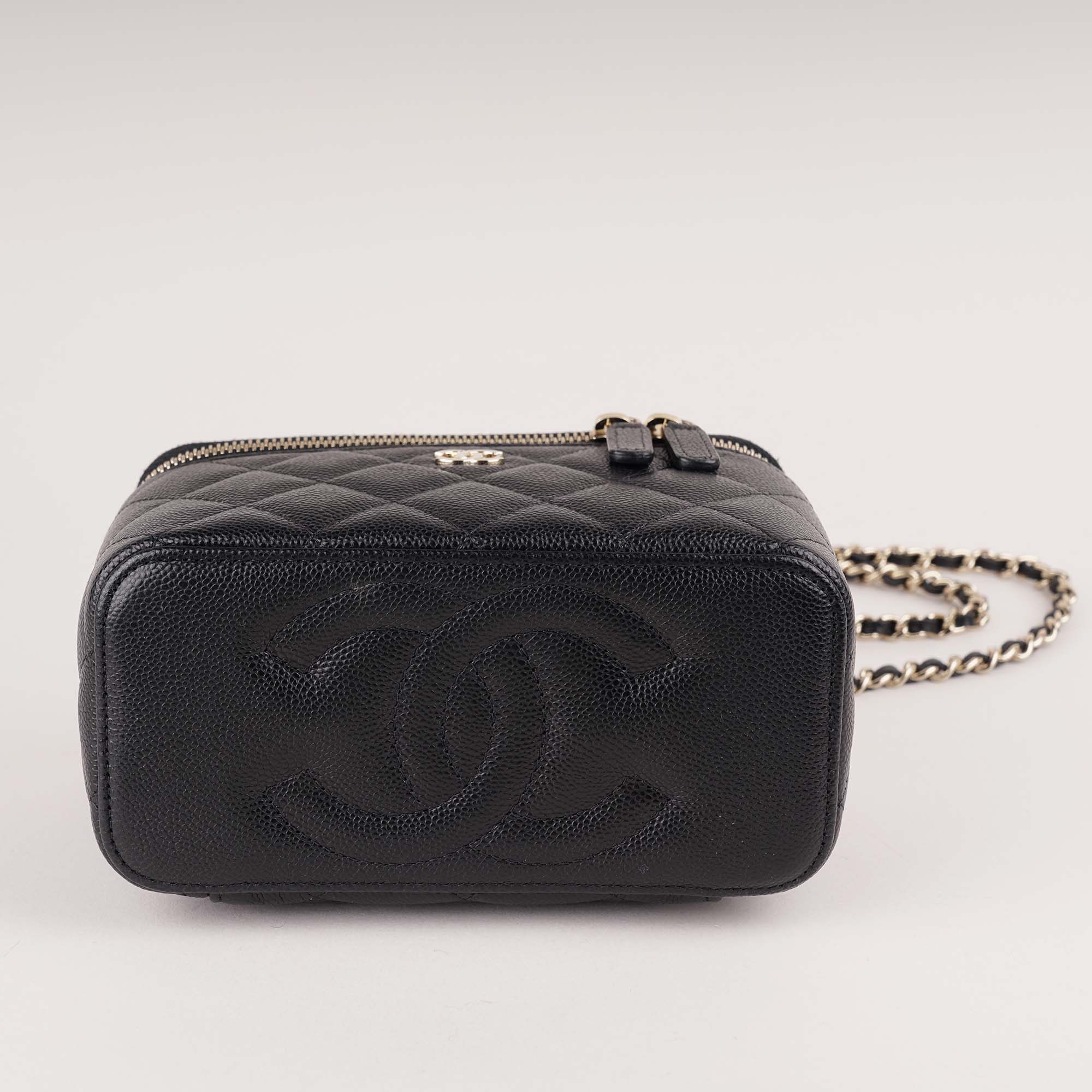 Small Vanity on Chain image