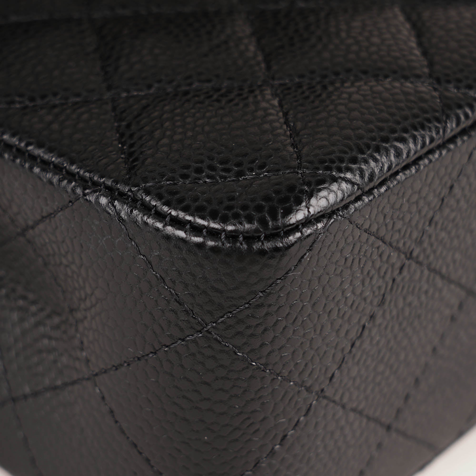 Classic Medium Double Flap Bag image