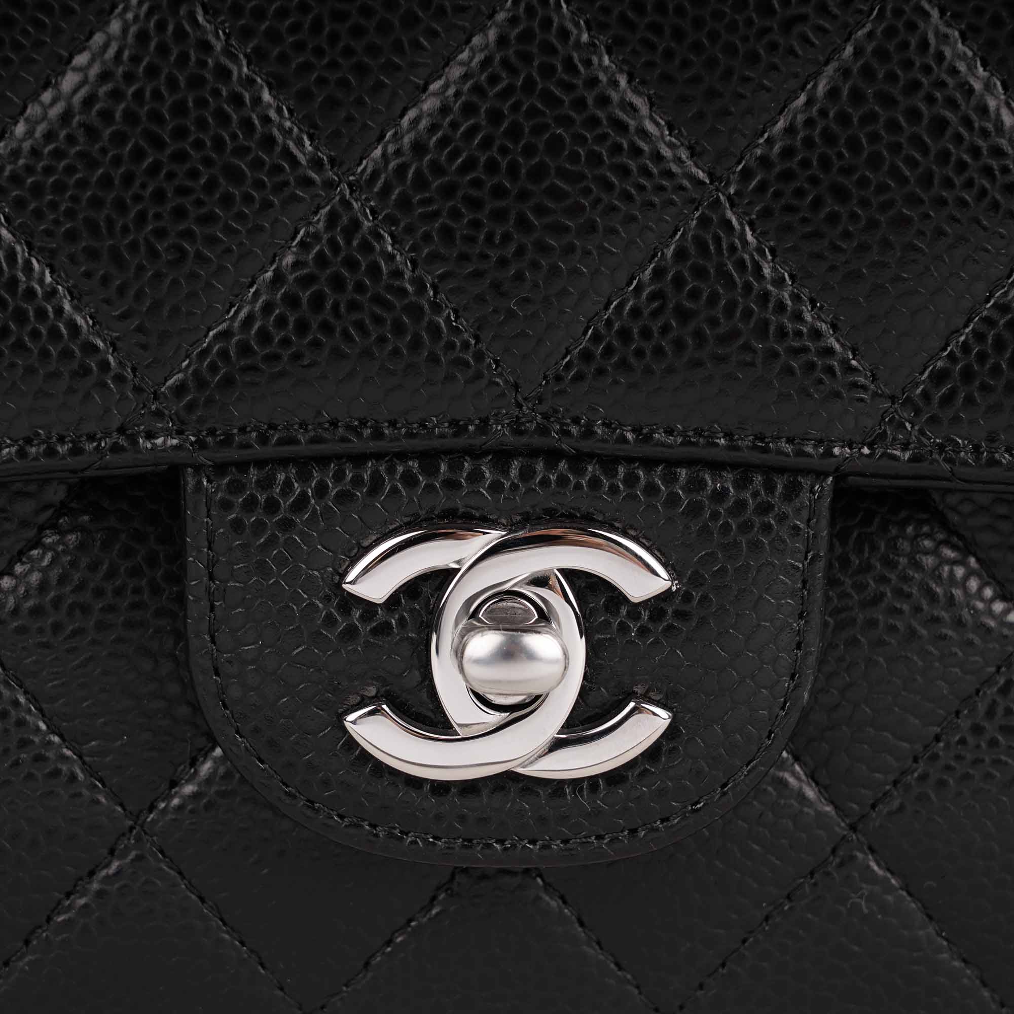 Classic Medium Double Flap Bag image