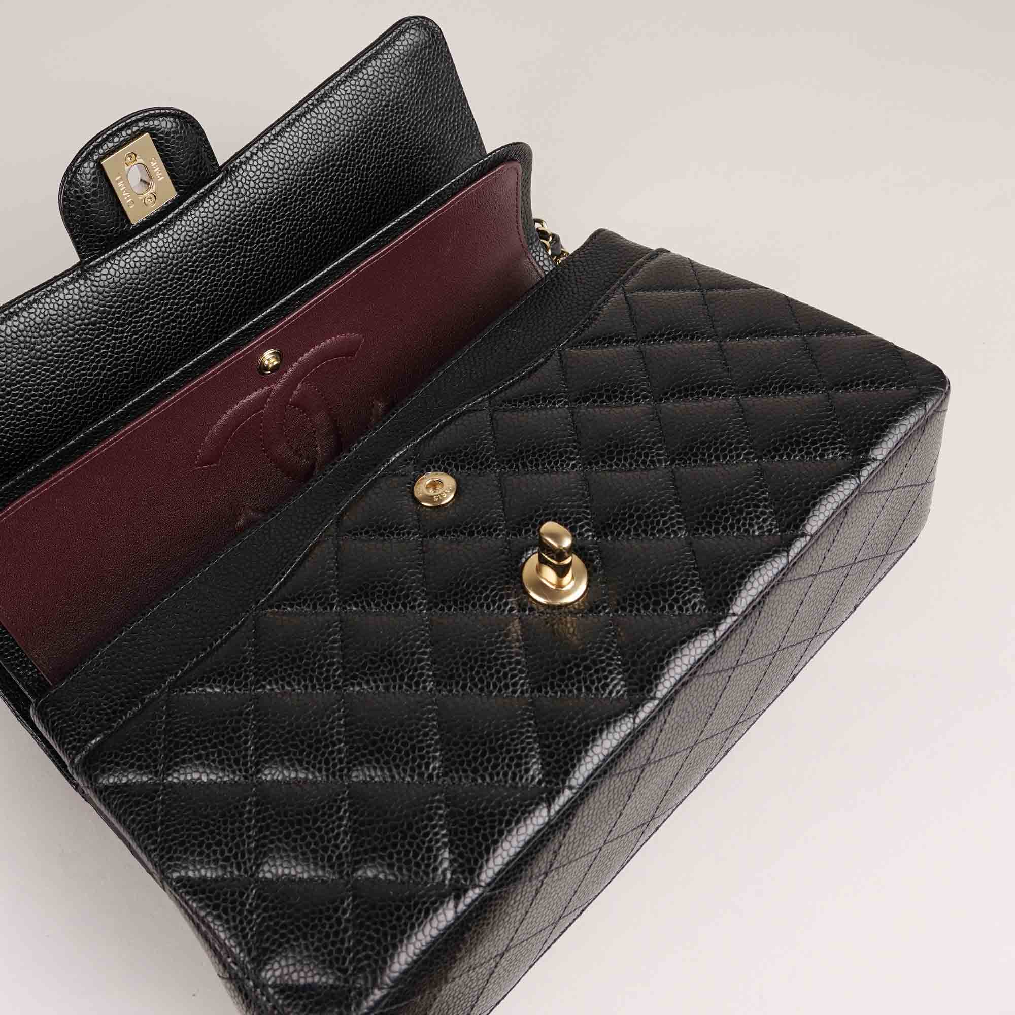 Classic Medium Double Flap Bag image