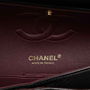 Classic Medium Double Flap Bag thumbnail image