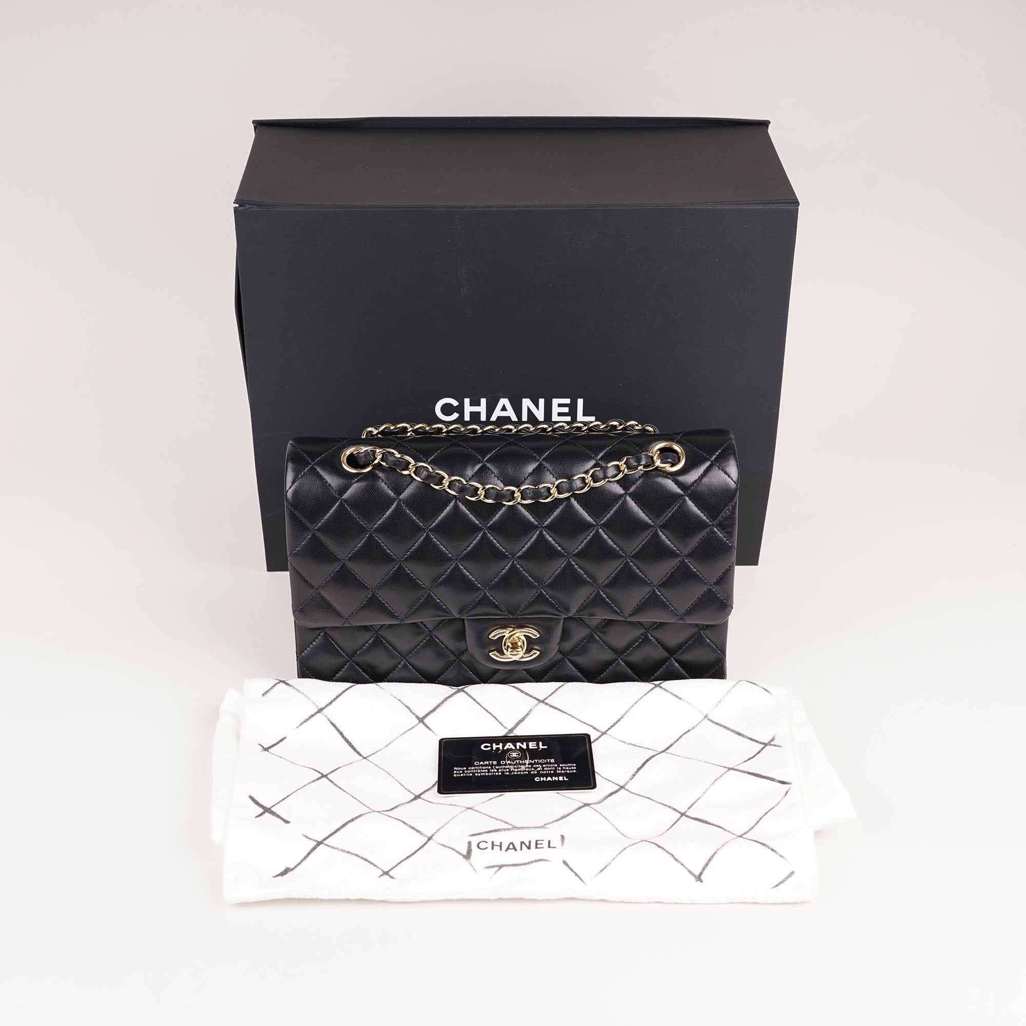 Classic Medium Double Flap Bag image