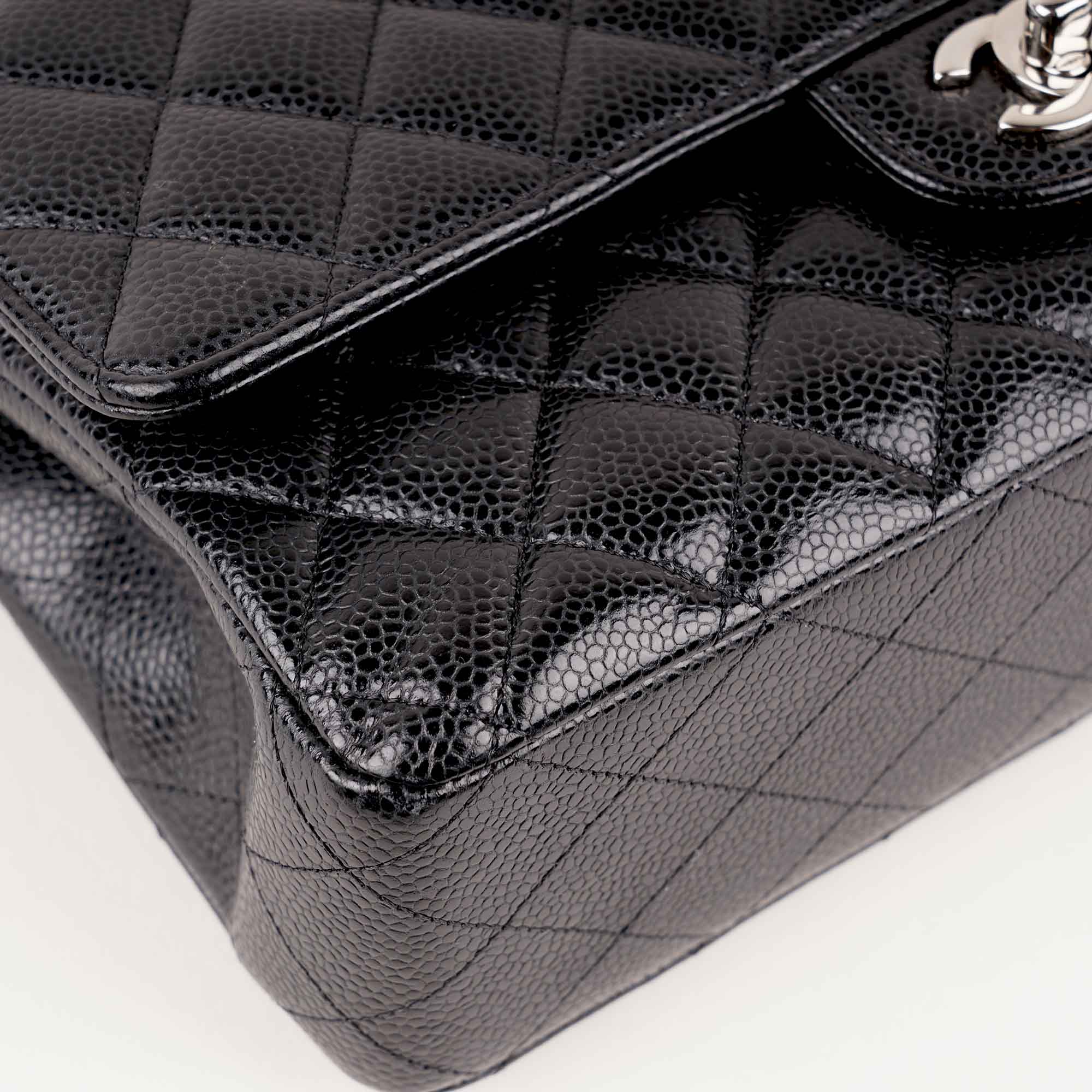 Classic Medium Double Flap Bag image