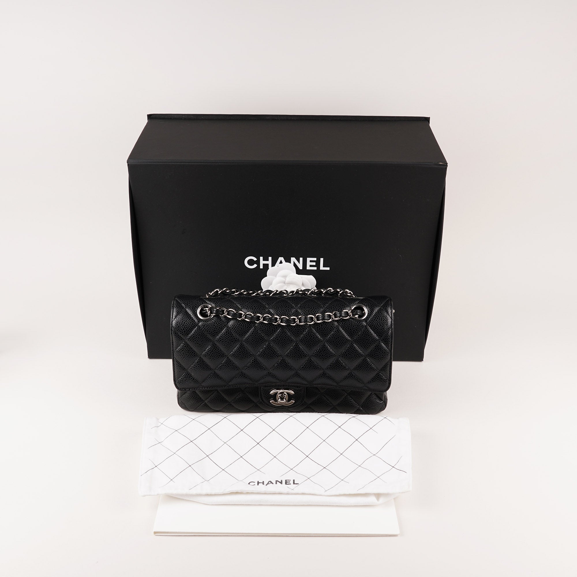 Classic Medium Double Flap Bag image