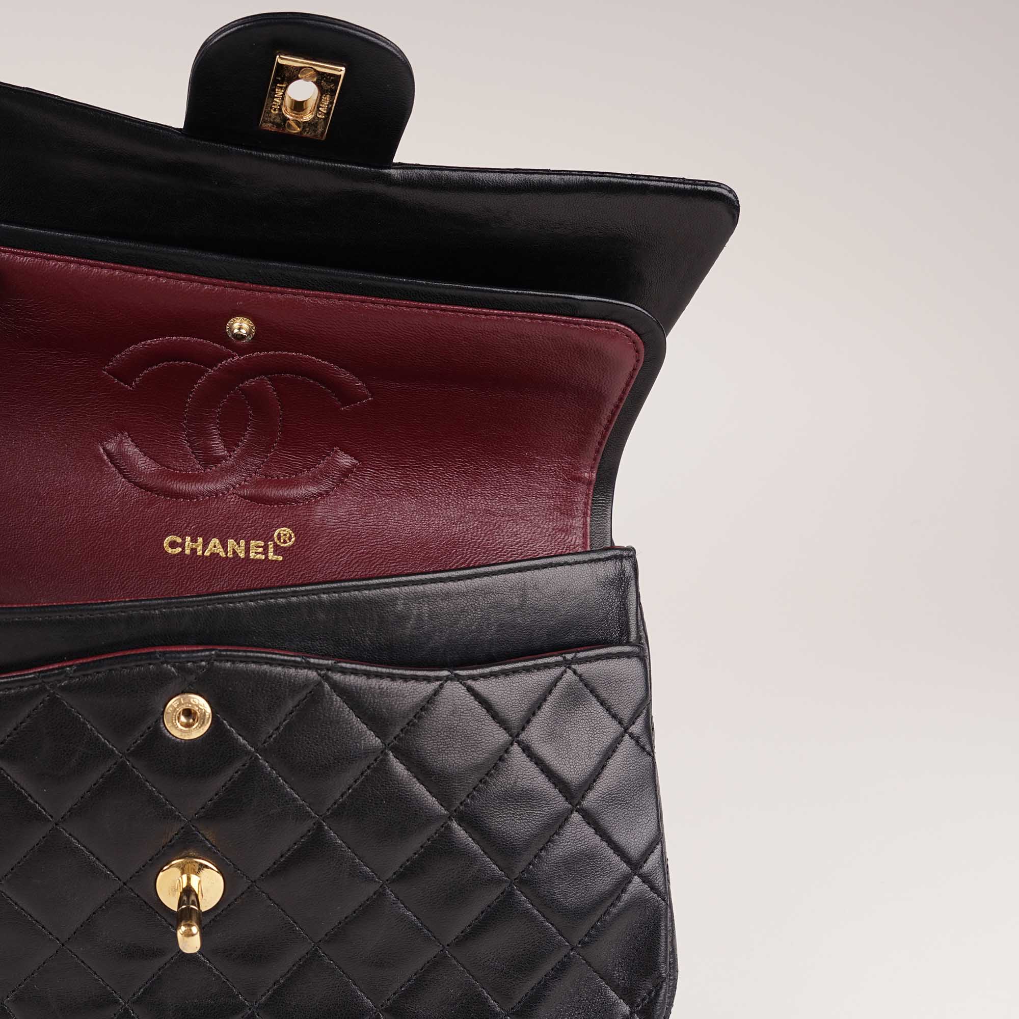 Classic Medium Double Flap Bag image