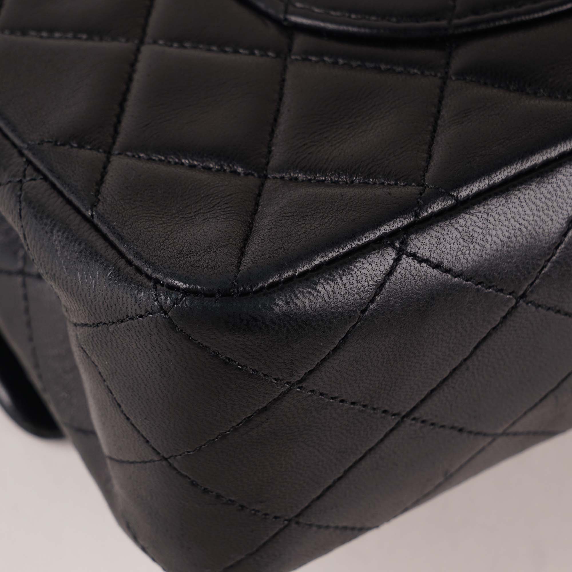 Classic Medium Double Flap Bag image