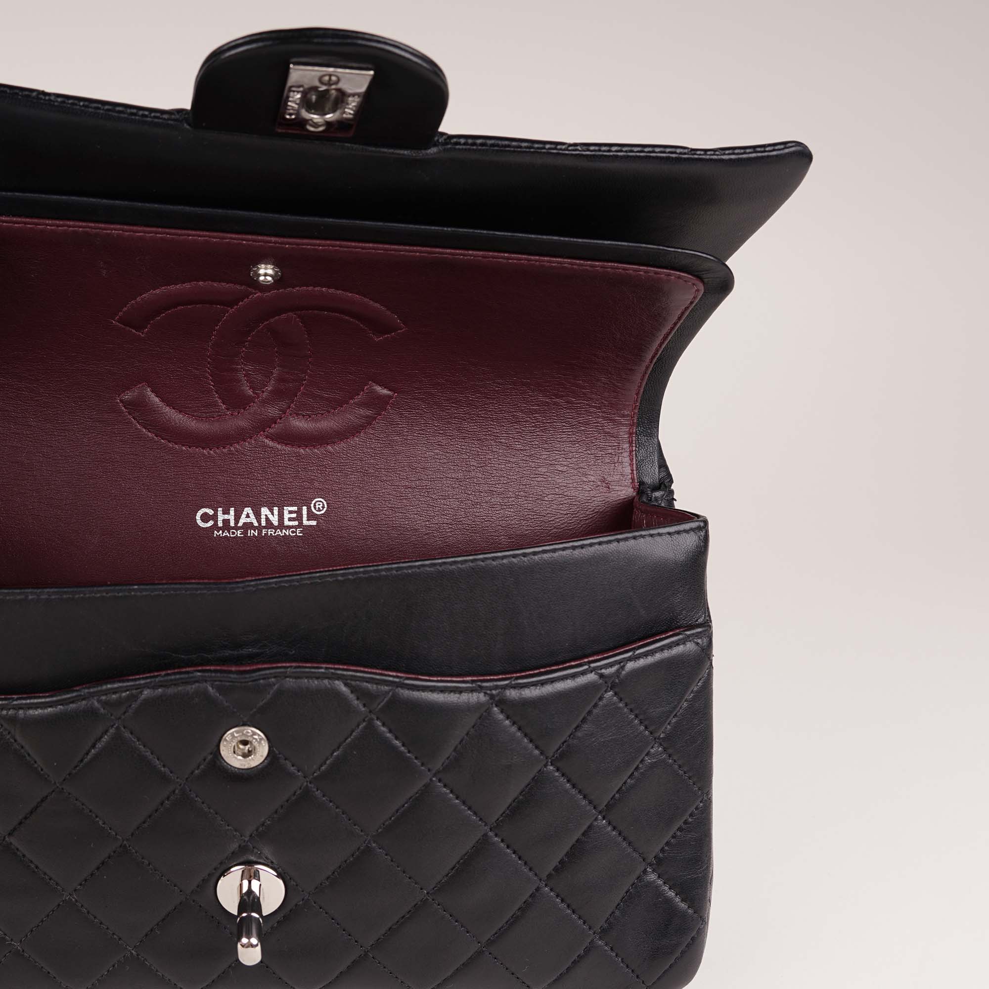 Classic Medium Double Flap Bag image