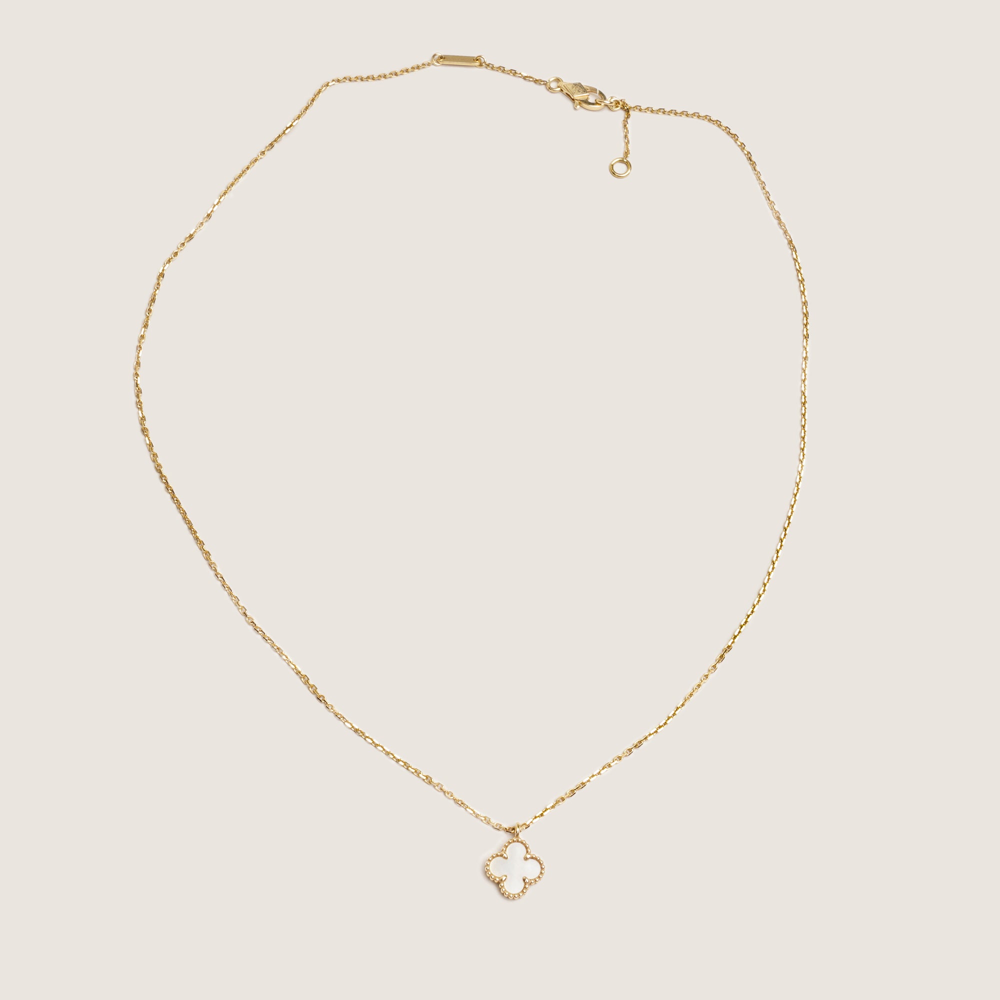 Sweet Alhambra Pendant Necklace
