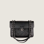 Box Flap Bag Cruise Collection 2017 thumbnail image