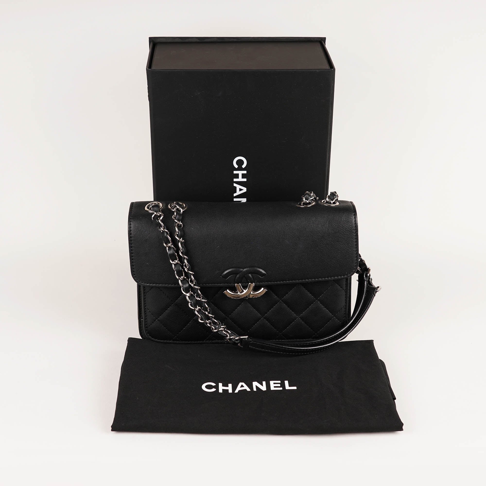 Box Flap Bag Cruise Collection 2017 image
