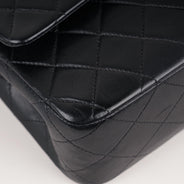 Classic Medium Double Flap Bag thumbnail image