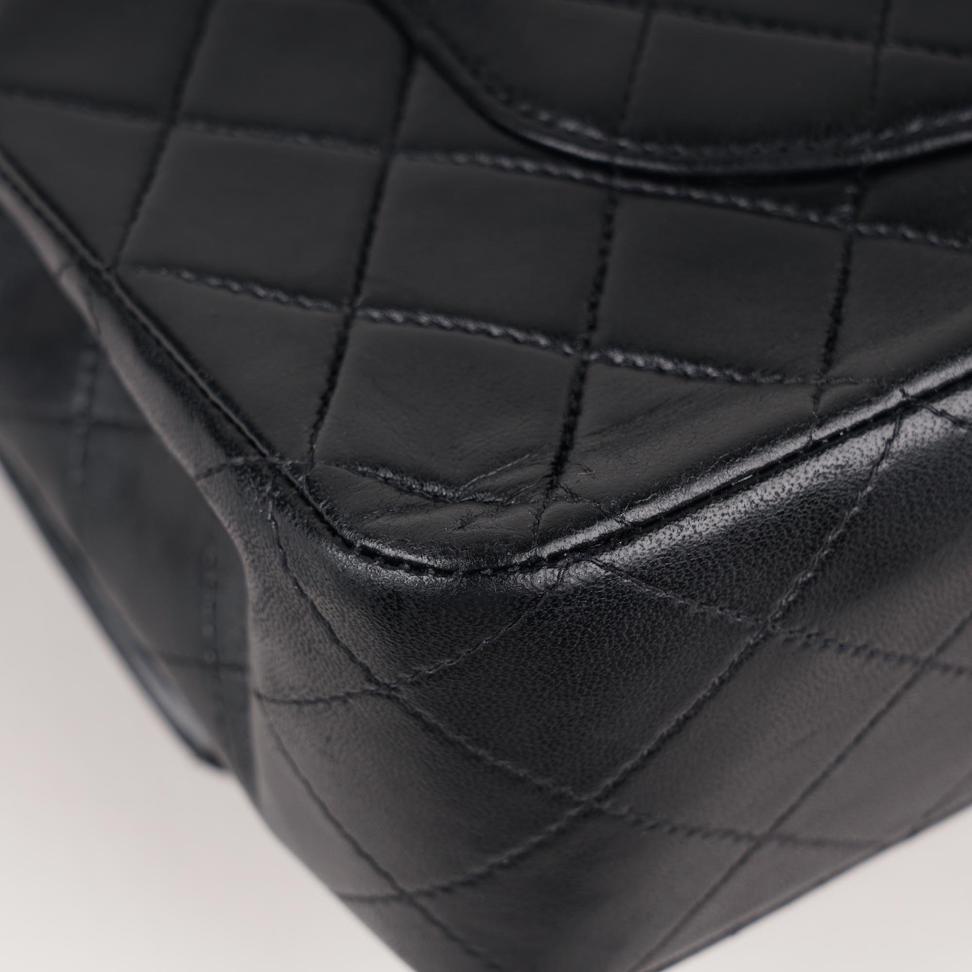 Classic Medium Double Flap Bag image