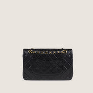 Classic Medium Double Flap Bag thumbnail image