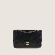 Classic Medium Double Flap Bag thumbnail image