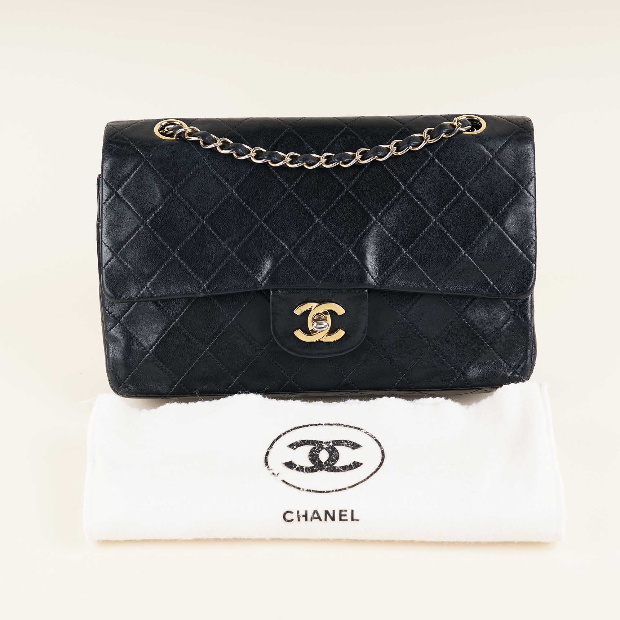 Classic Medium Double Flap Bag image