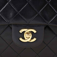 Classic Medium Double Flap Bag thumbnail image