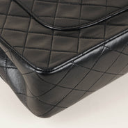 Classic Medium Double Flap Bag thumbnail image