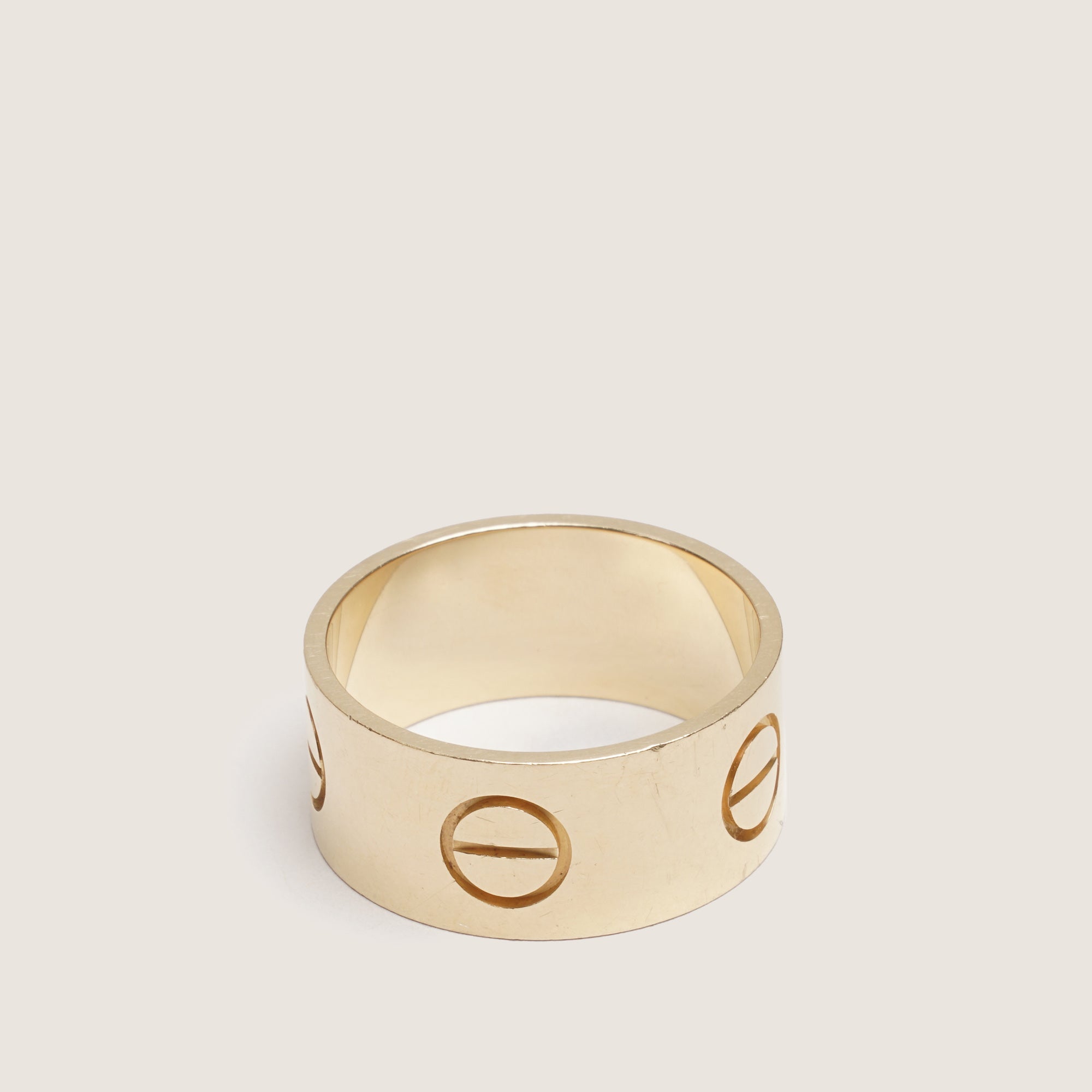 Love Ring Yellow Gold